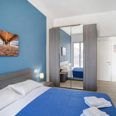 Ariston - Casino - Private Parking Glamour 2 דירה